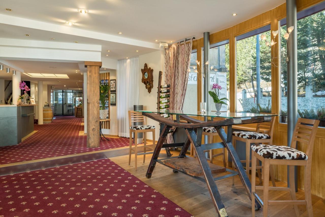 Schweizerhaus Swiss Quality Hotel Maloja Exteriör bild