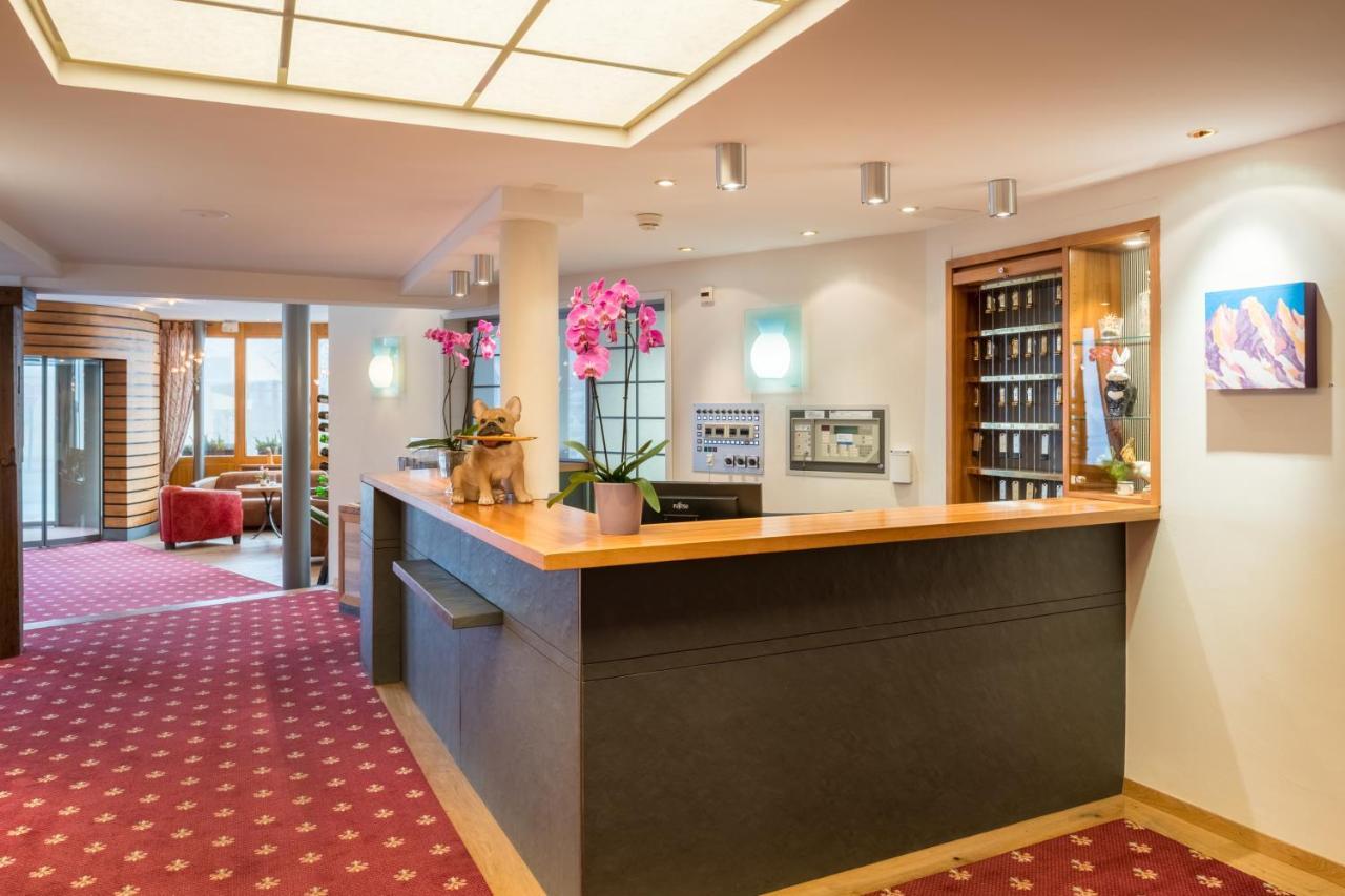 Schweizerhaus Swiss Quality Hotel Maloja Exteriör bild