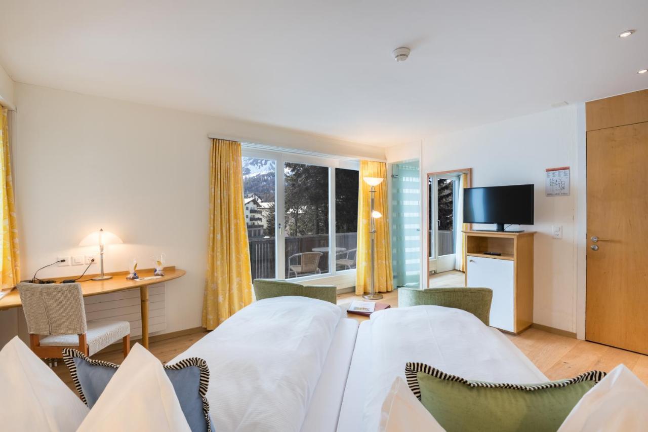 Schweizerhaus Swiss Quality Hotel Maloja Exteriör bild