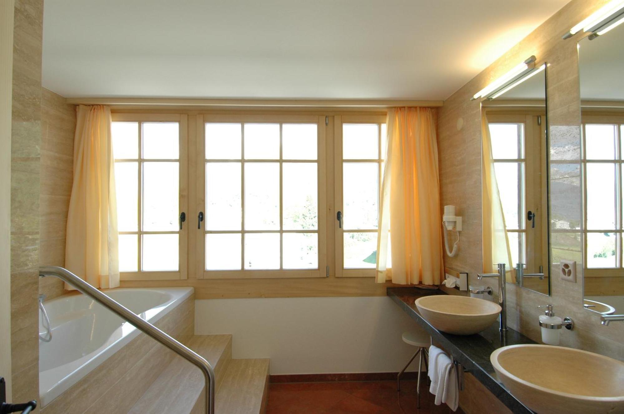 Schweizerhaus Swiss Quality Hotel Maloja Rum bild