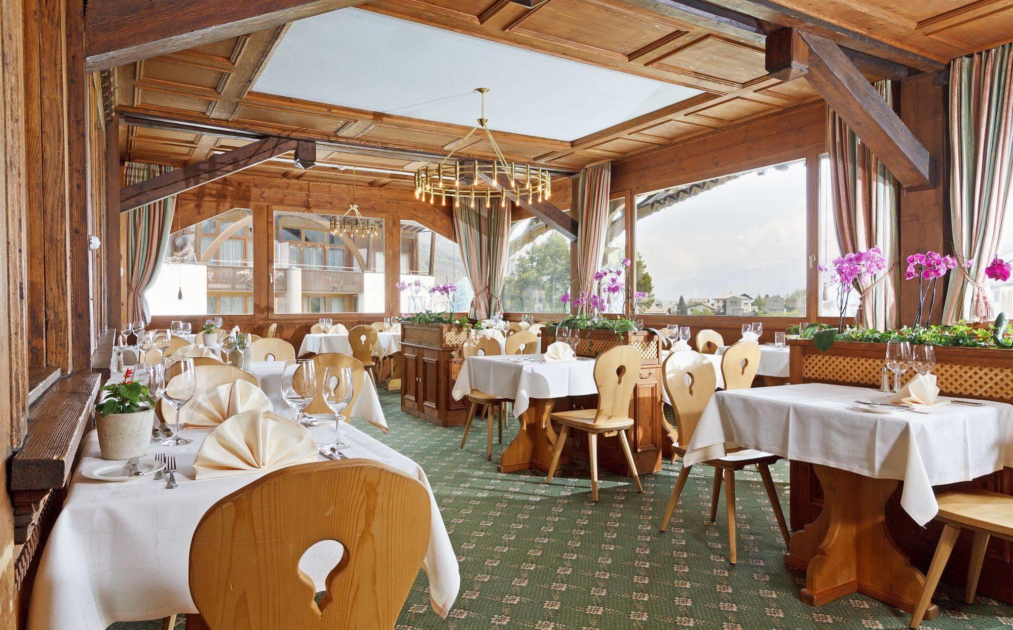 Schweizerhaus Swiss Quality Hotel Maloja Exteriör bild